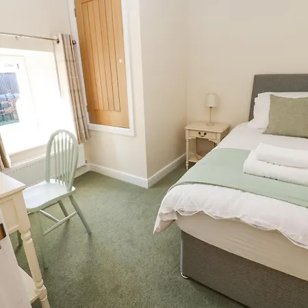 1 Brookside Holiday home
