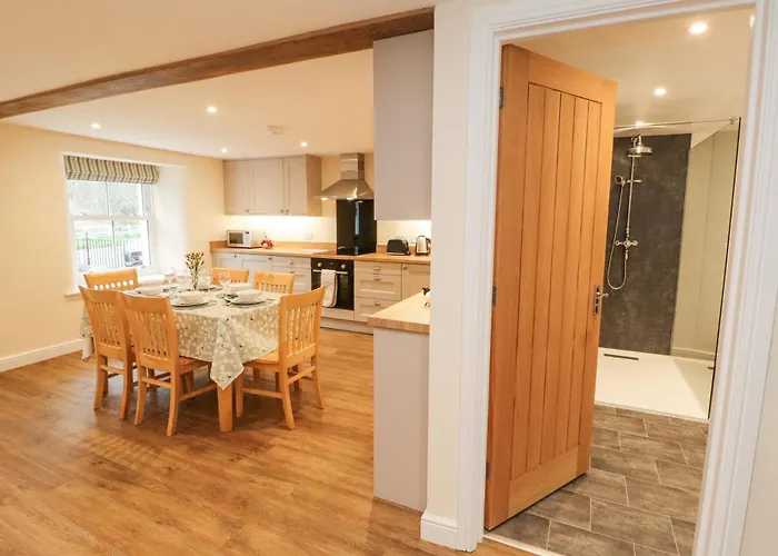 1 Brookside * Warcop