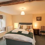 1 Brookside Warcop